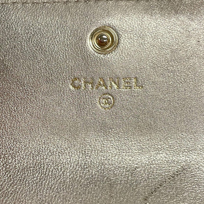 Chanel Wallet Quilted Gold Lambskin — view 6