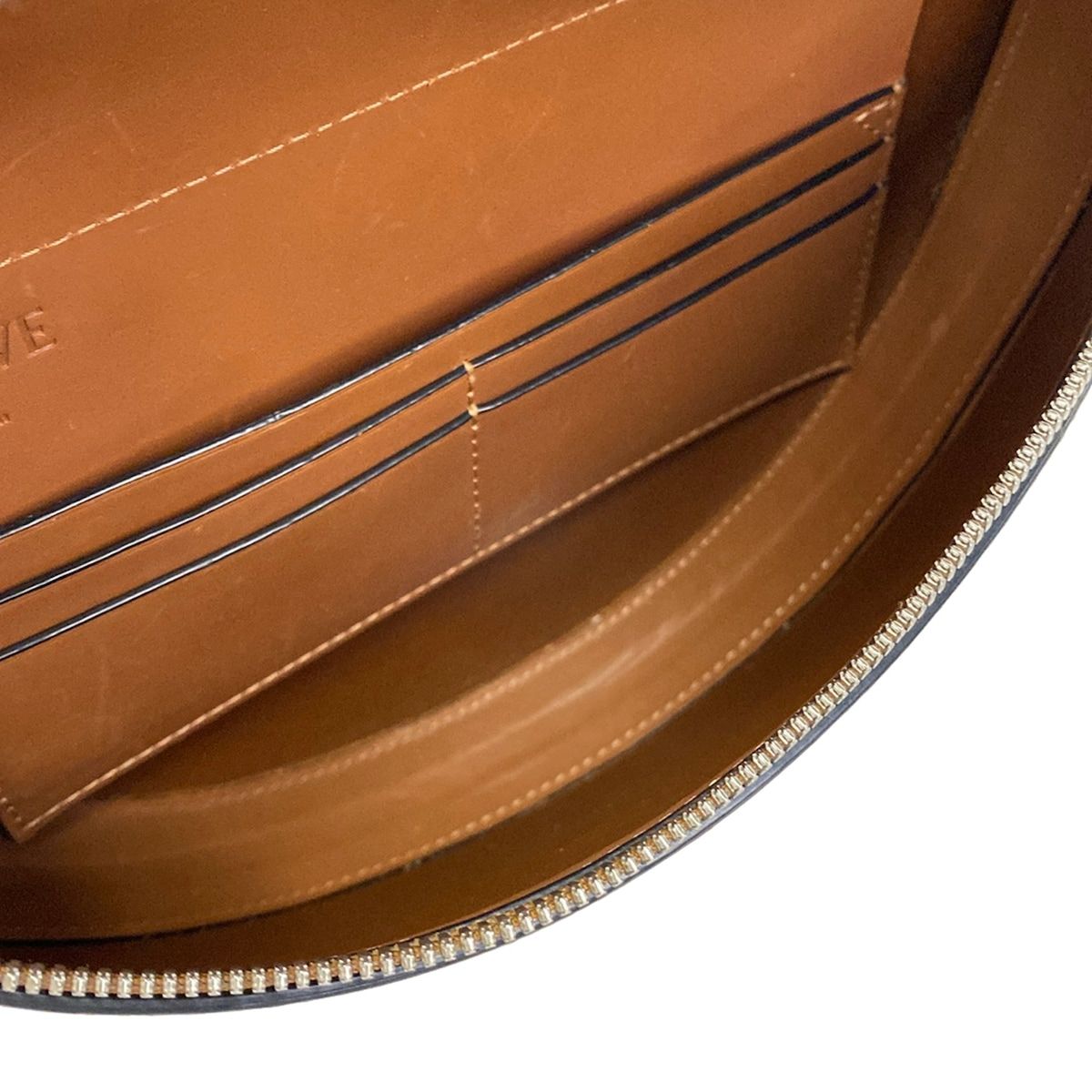 Loewe Shoulder Bag Brown — view 7