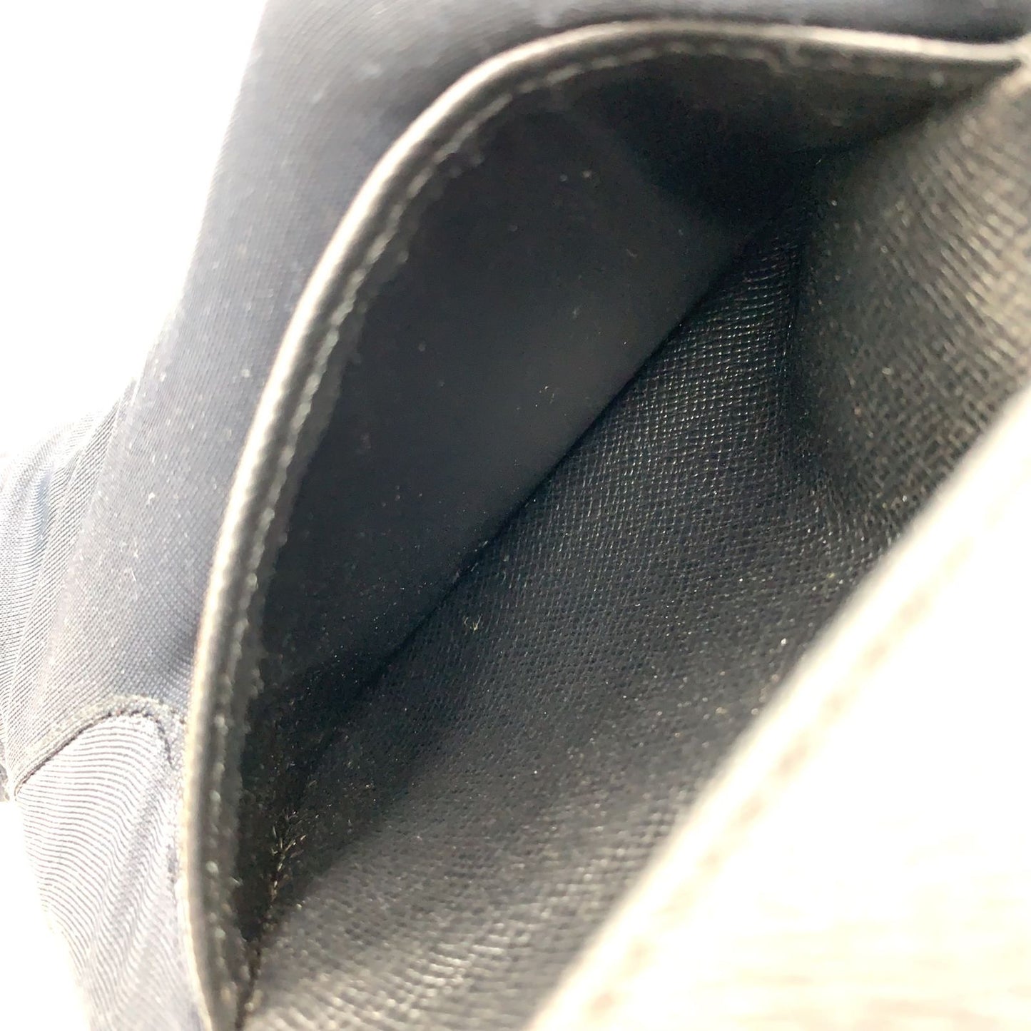 Louis Vuitton Portefeuille Twist Compact Epi Leather Black Wallet Silver — view 8