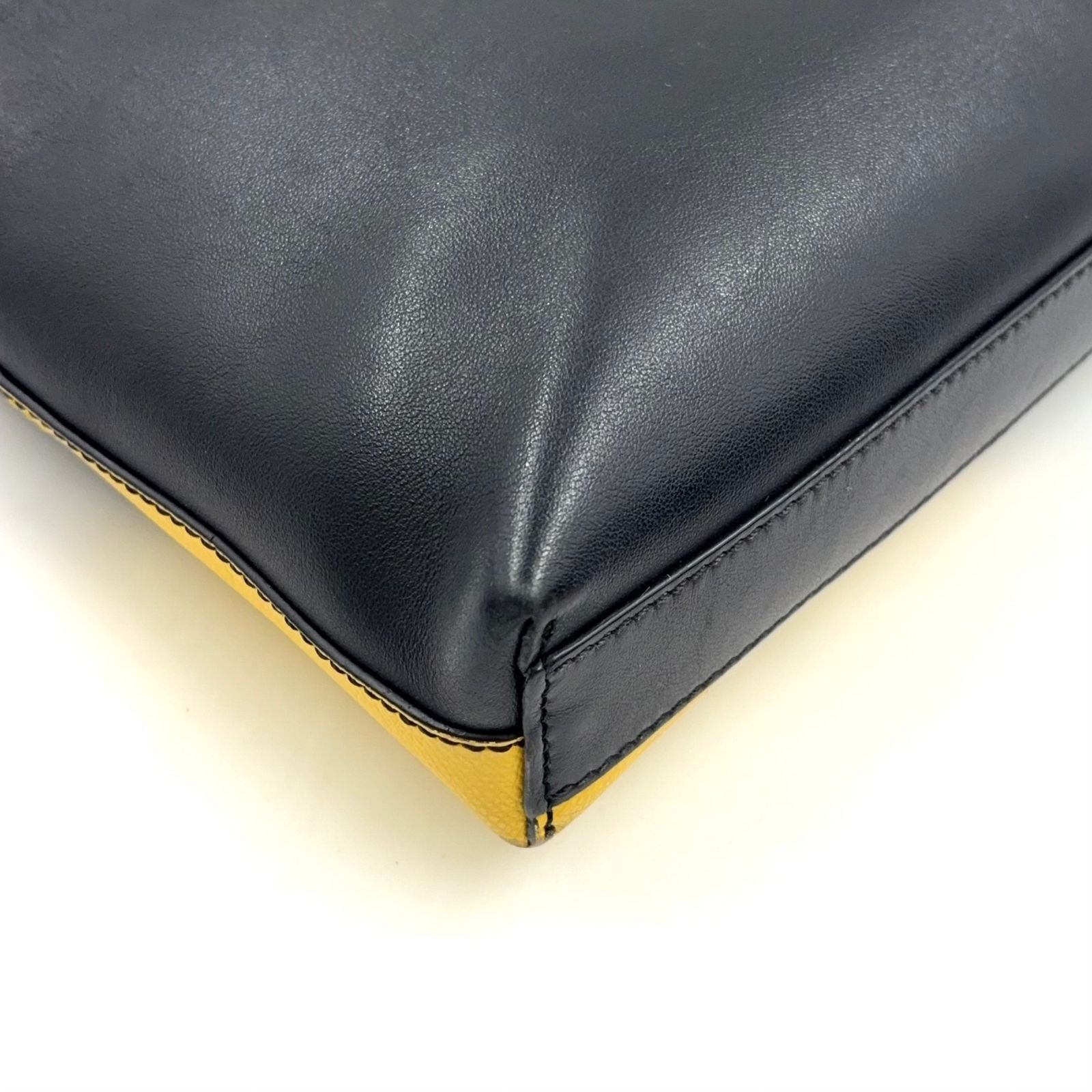 Fendi Monster Star Bugs Leather Yellow Black Shoulder Bag Silver — view 9