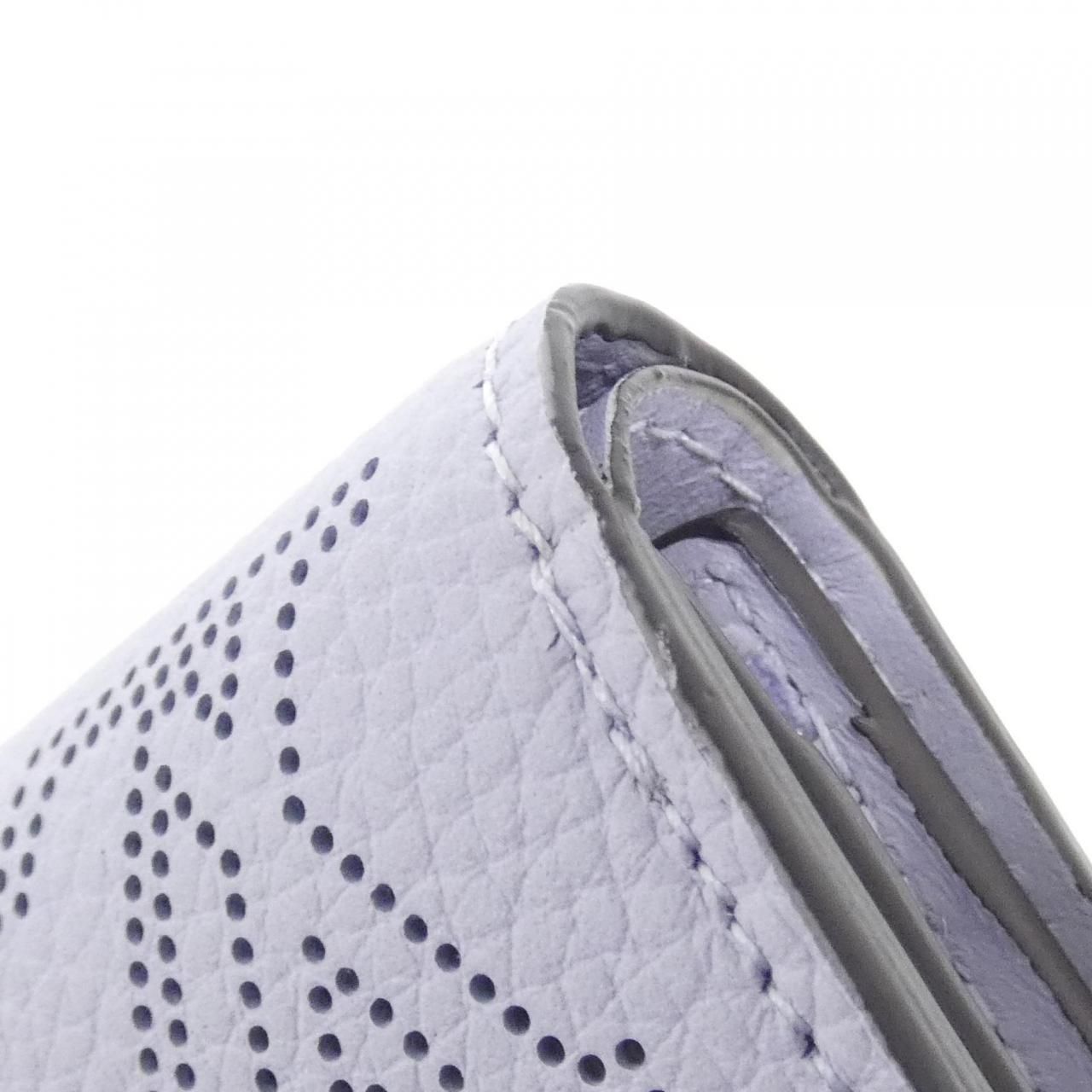 Louis Vuitton Mahina Portefeuille Iris Compact Coin Case — view 4