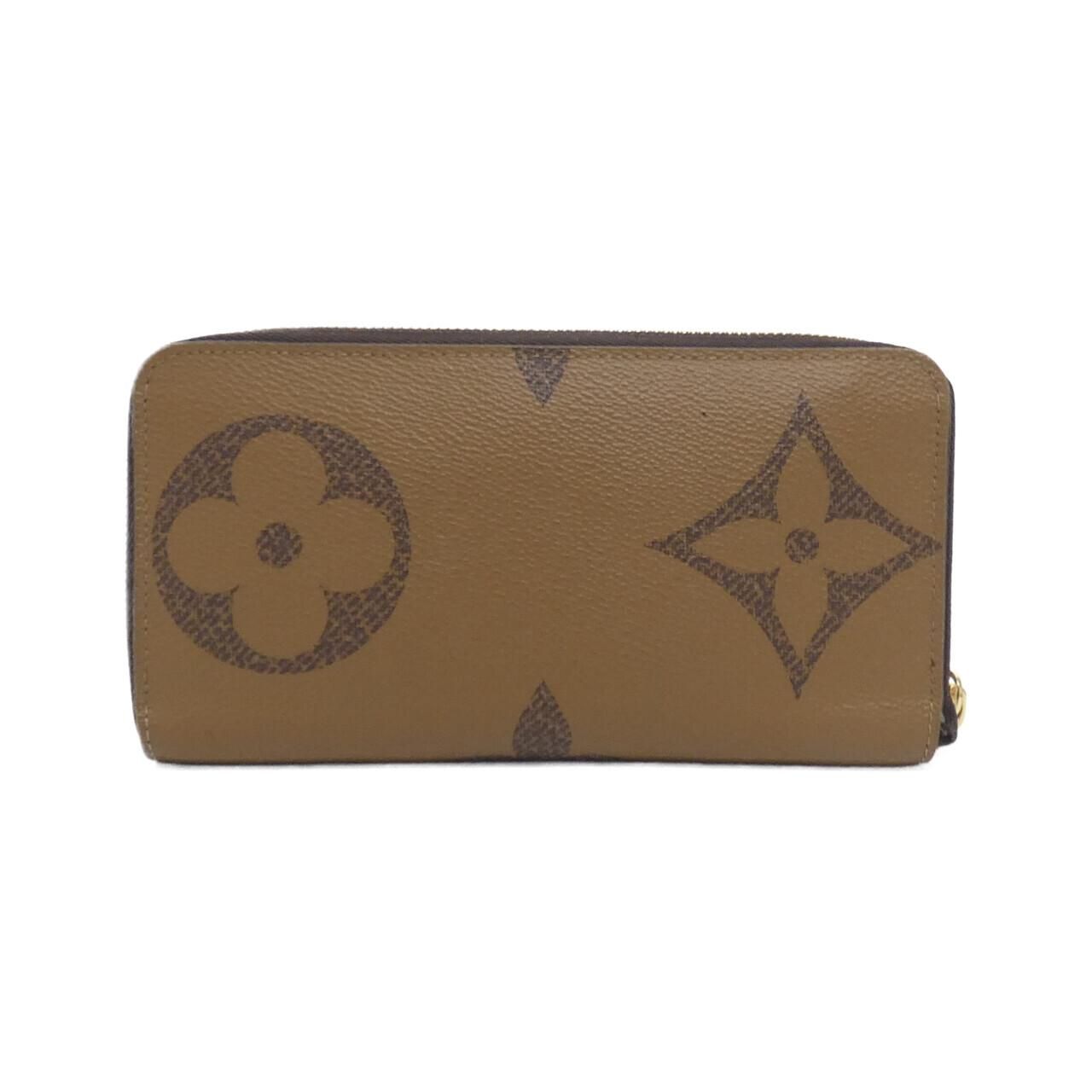 Louis Vuitton Monogram Giant Zippy Wallet — view 2