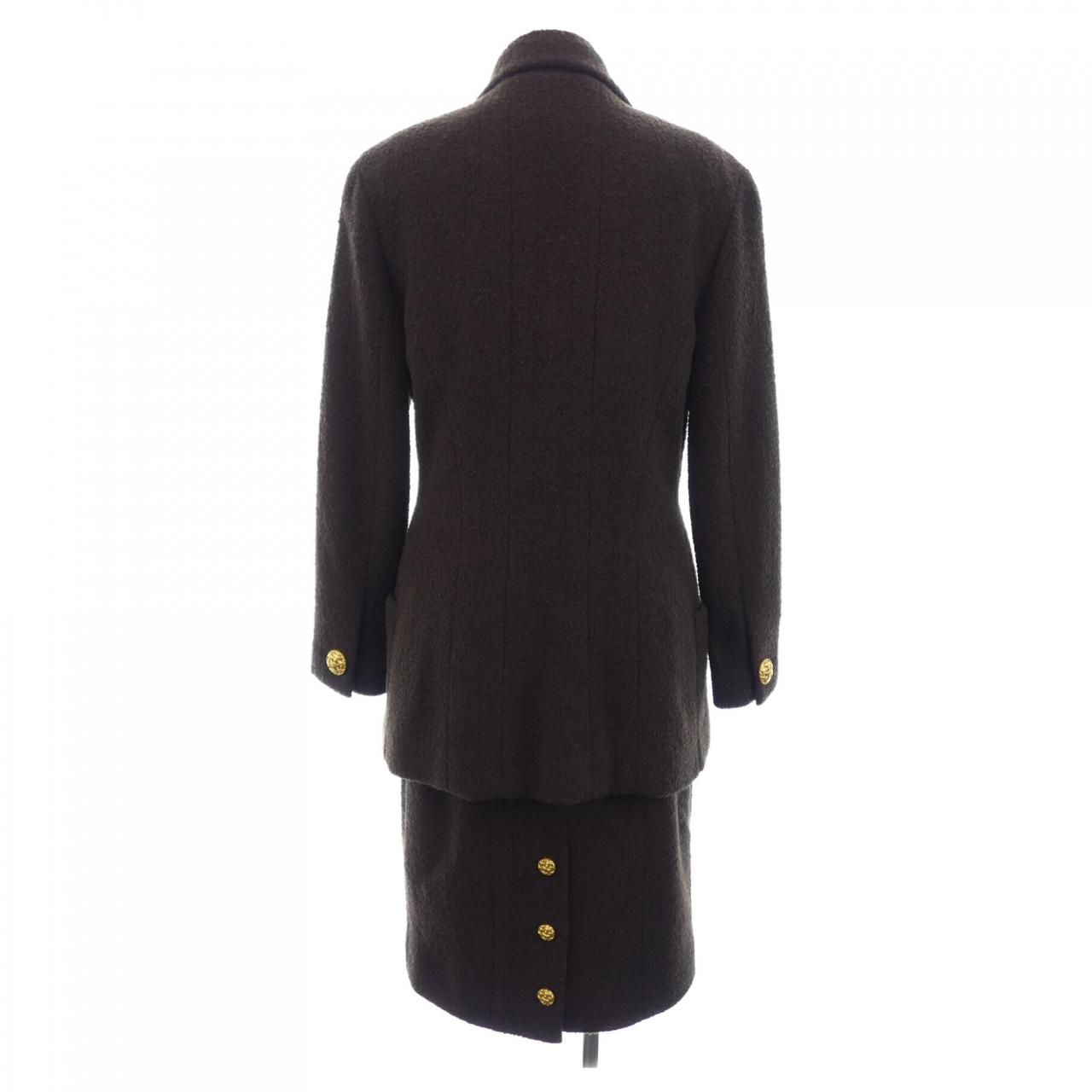 Chanel Vintage Suit Brown — view 2