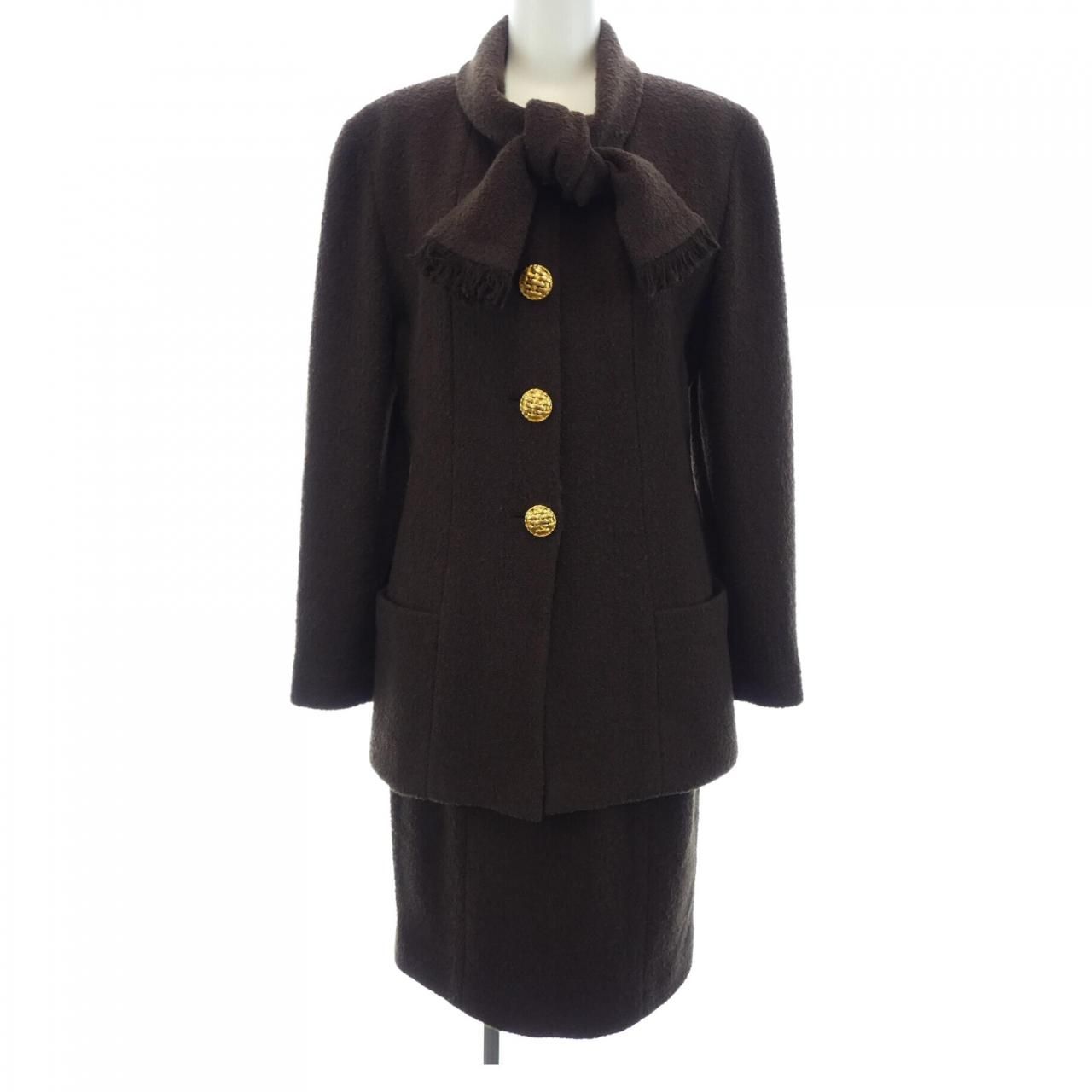 Chanel Vintage Suit Brown