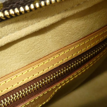 Louis Vuitton Monogram Looping Shoulder — view 9