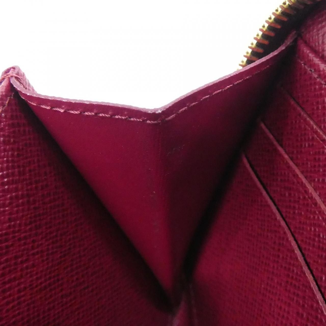 Louis Vuitton Monogram Zippy Wallet — view 9