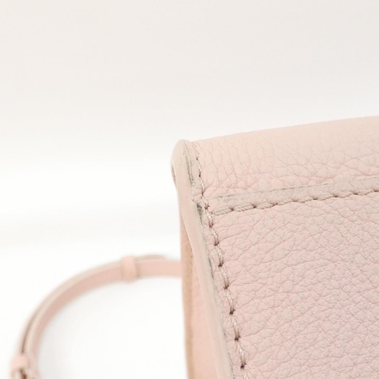 Louis Vuitton Lockme Tote PM — view 3