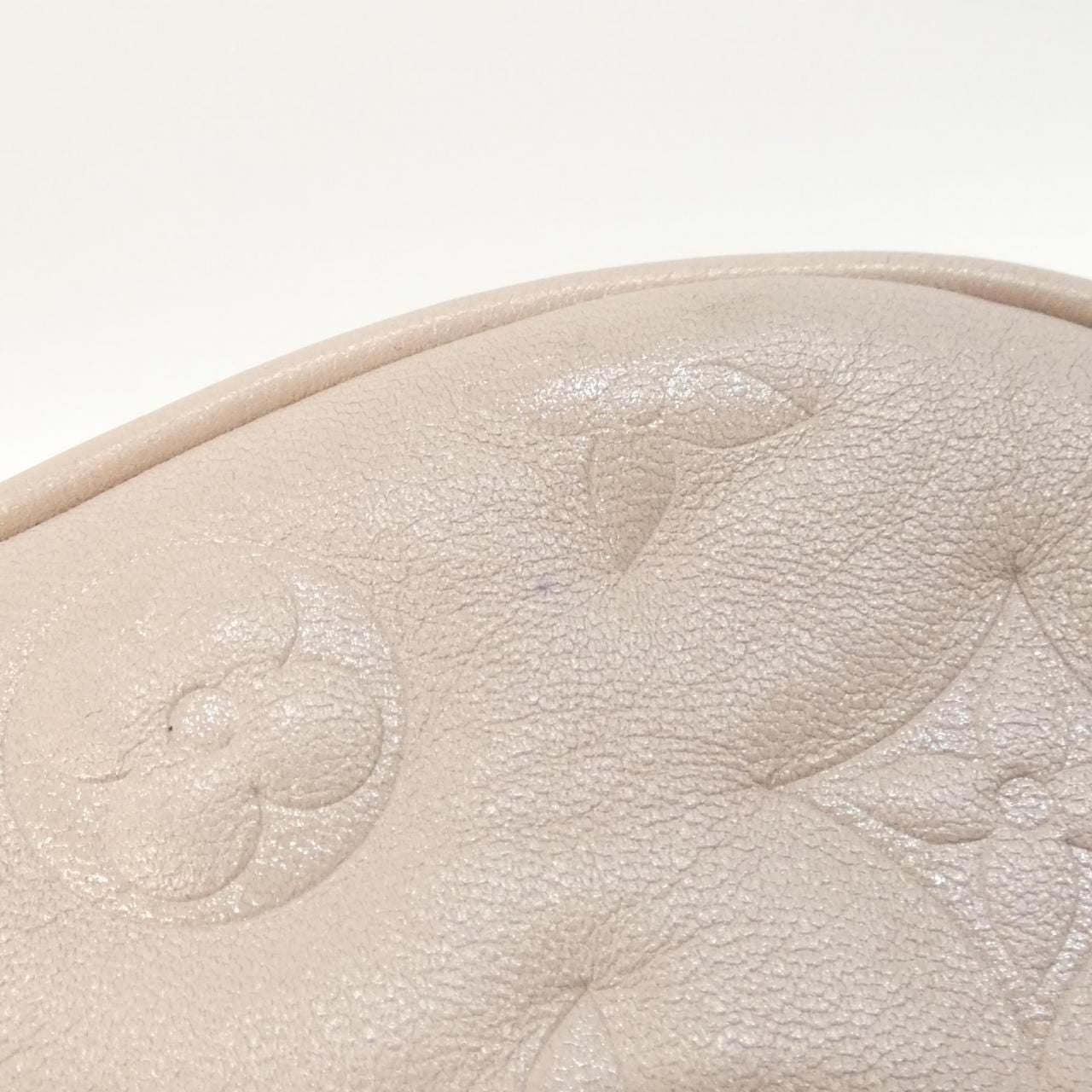 Louis Vuitton Monogram Sac Cool Foreign Love Shoulder — view 4