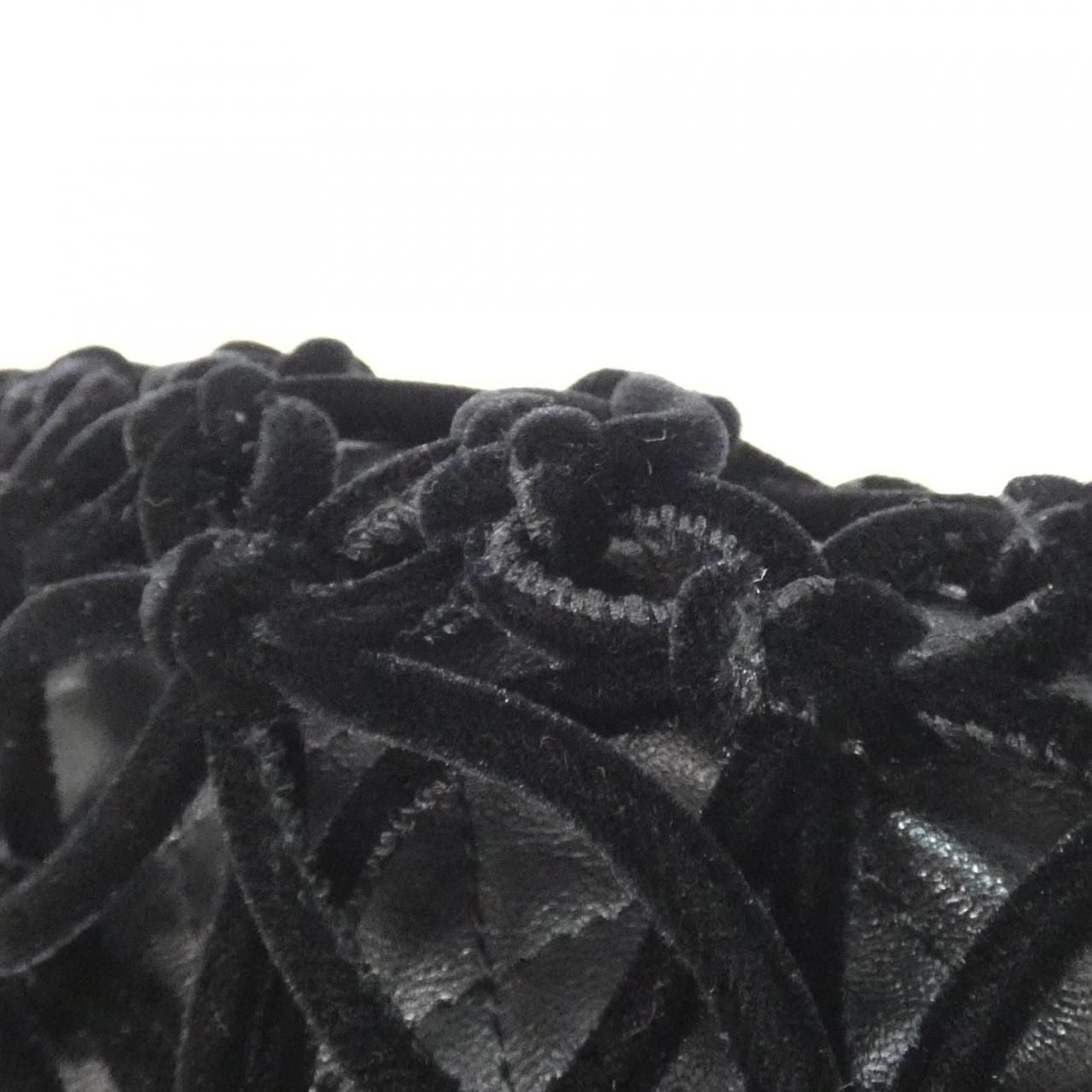 Chanel Shoulder Bag Black — view 4