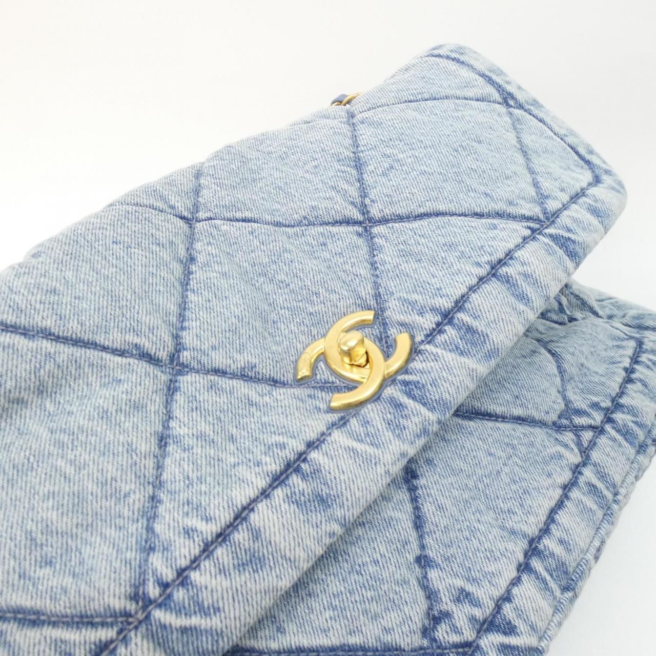 Chanel Shoulder Bag Blue — view 4