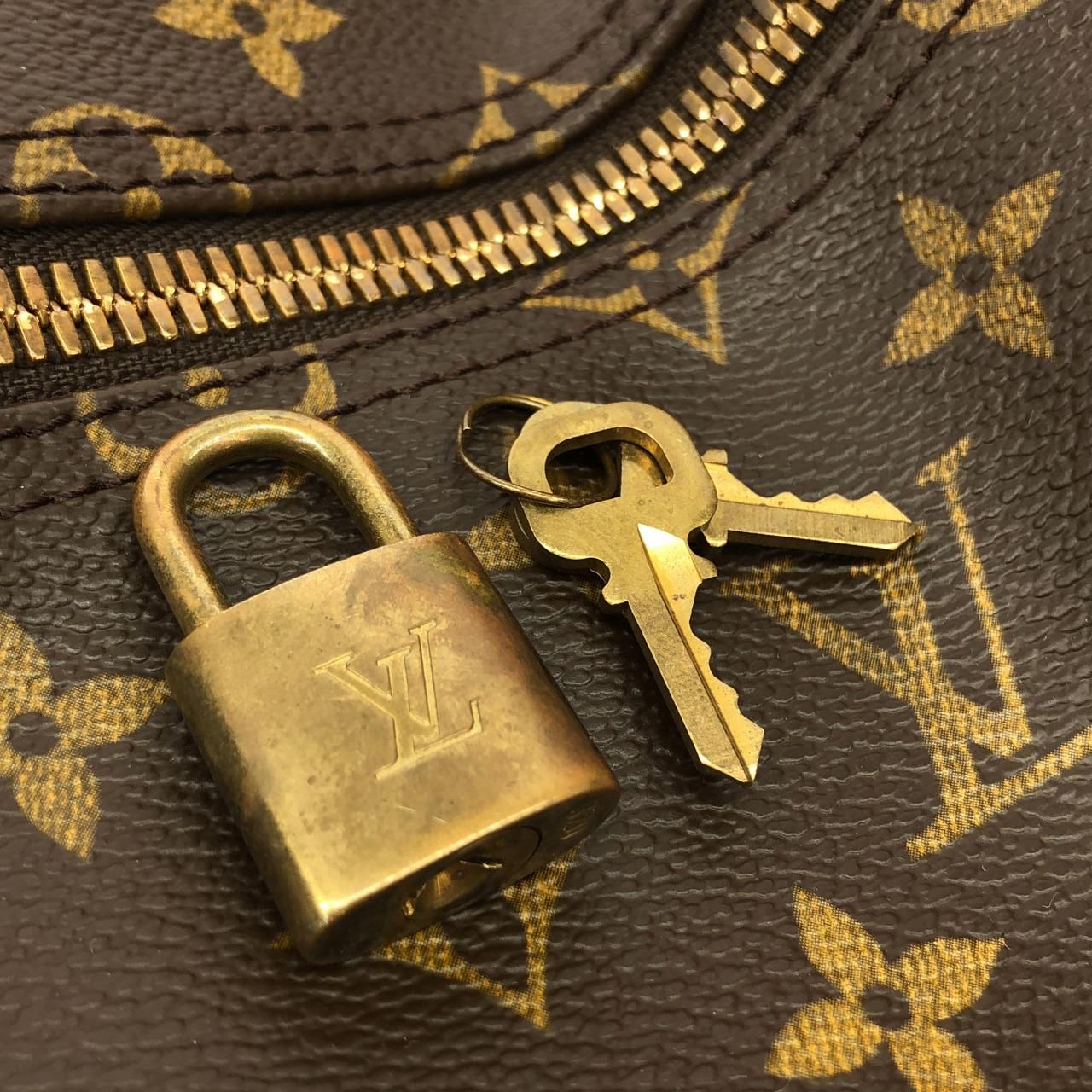 Louis Vuitton Monogram Keepall Bandouliere 55 cm Boston — view 6
