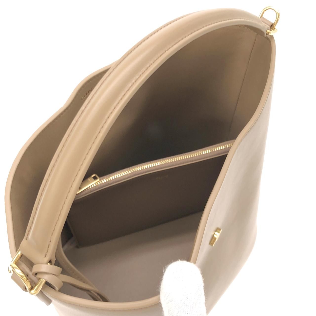 Celine Louis e — view 8