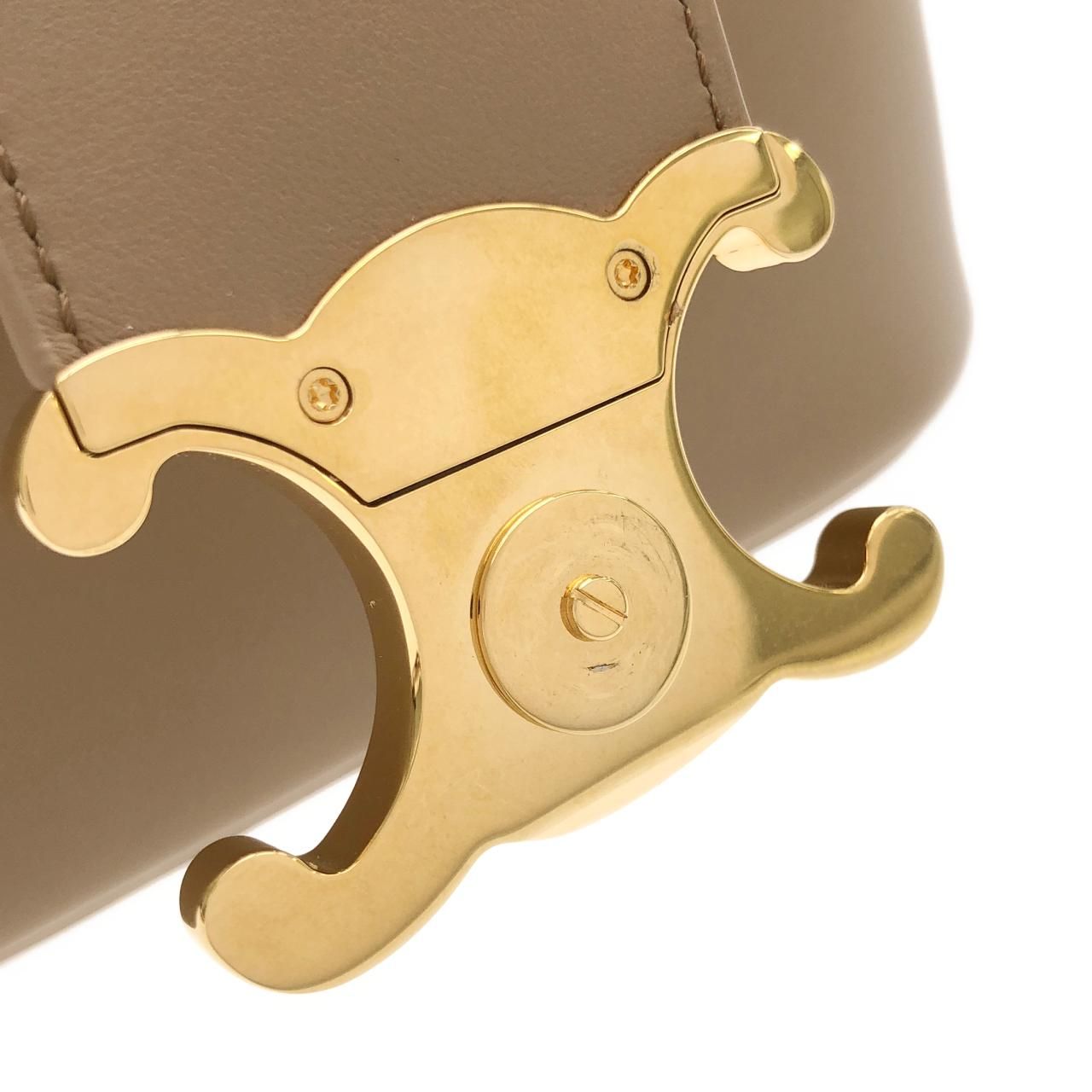 Celine Louis e — view 6