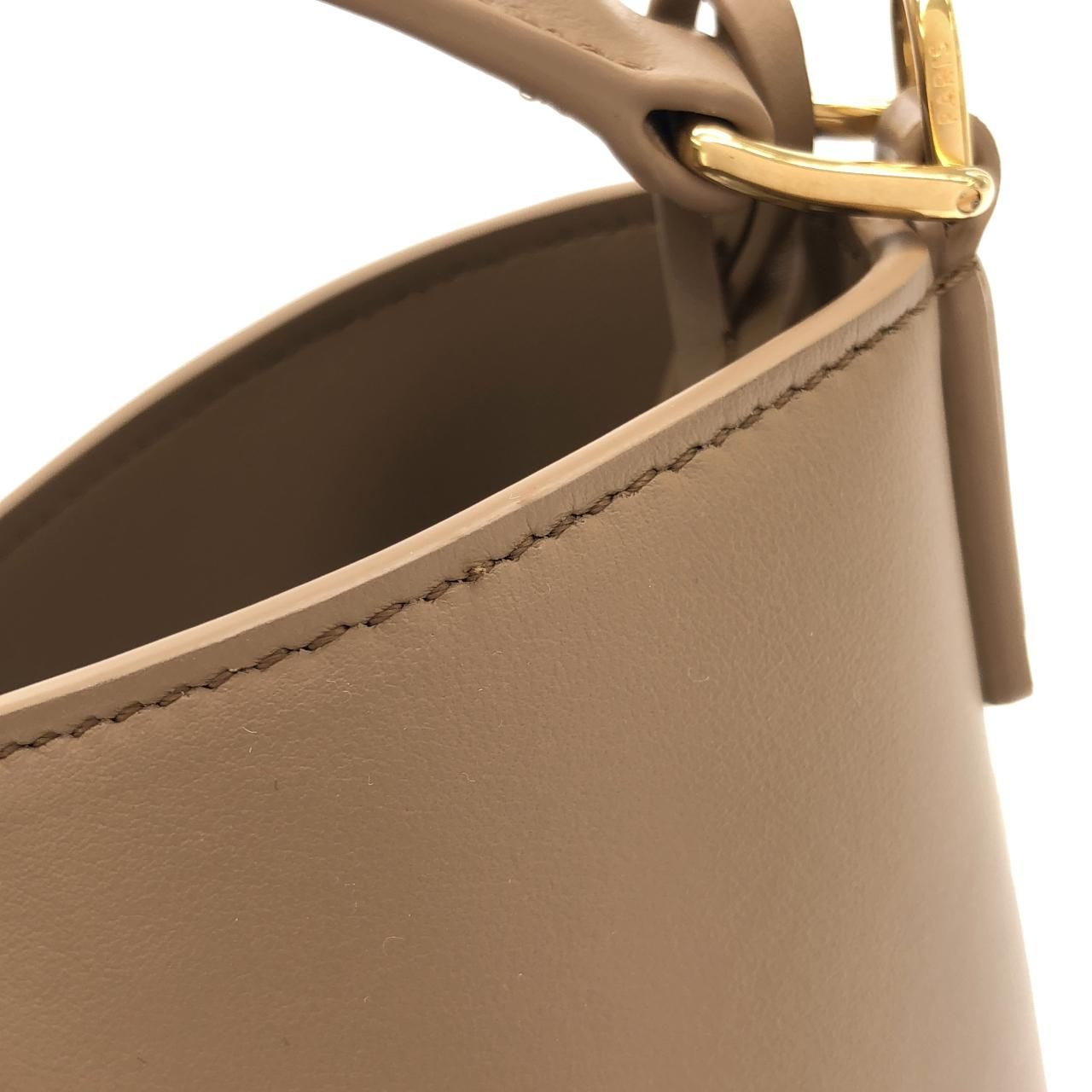 Celine Louis e — view 5