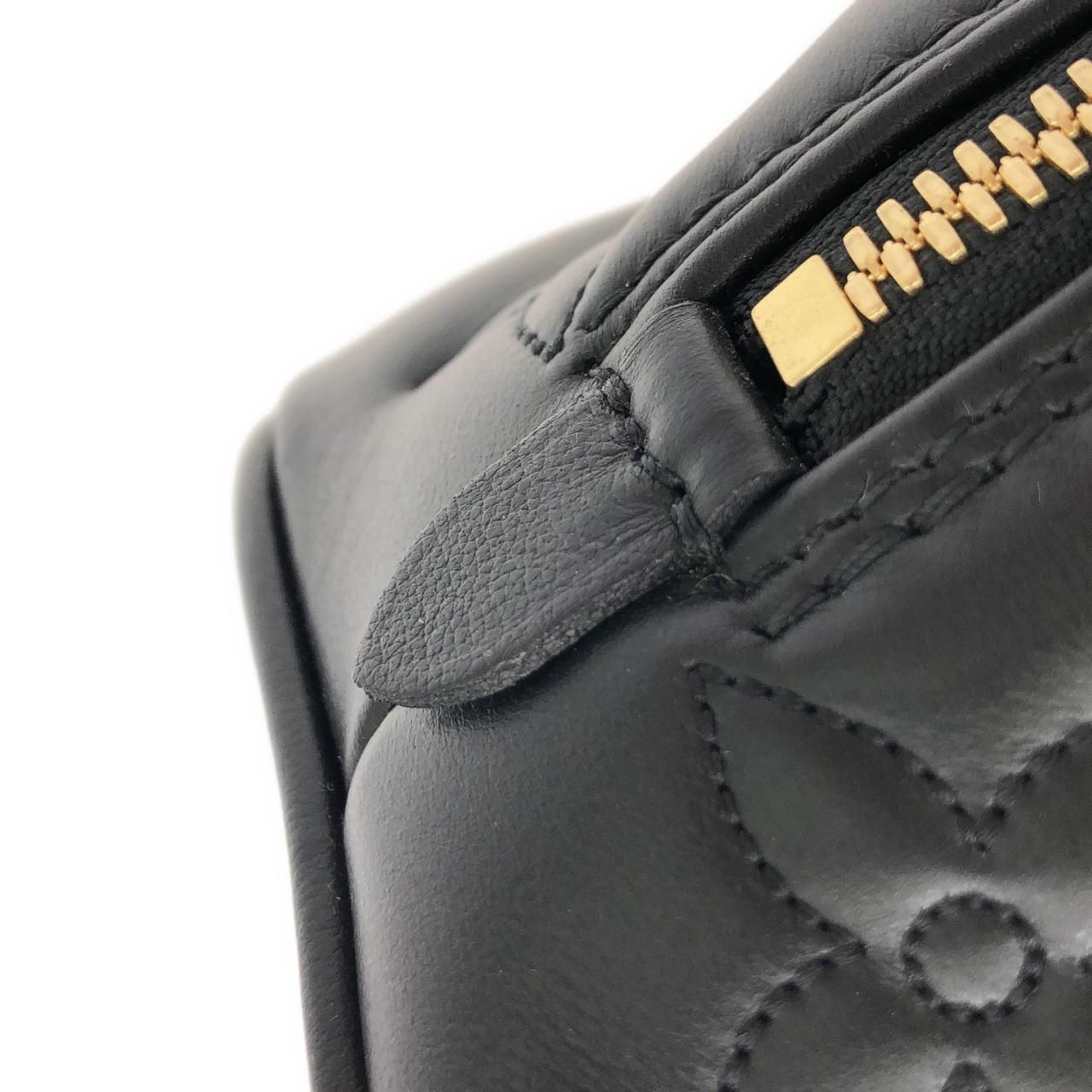 Louis Vuitton Bubble Glam Alma Soft BB — view 3