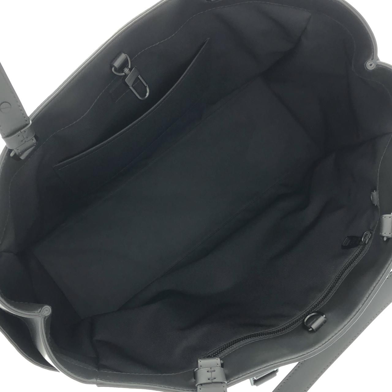 Louis Vuitton Taurillon Monogram Sac Plat — view 6