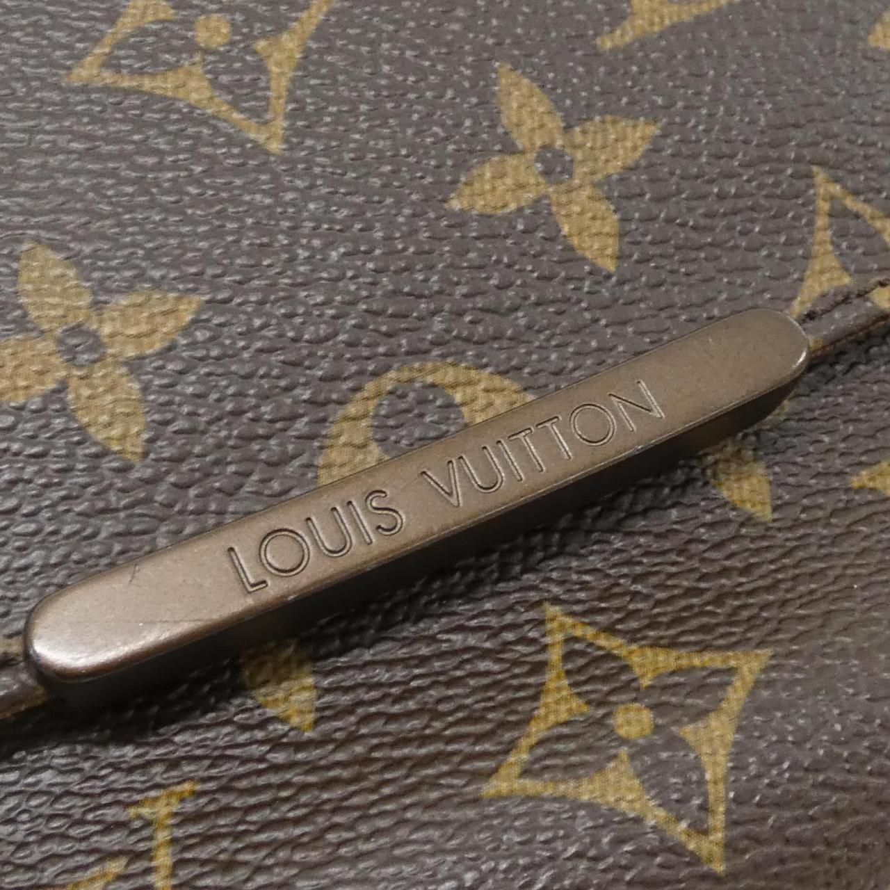 Louis Vuitton Vintage Monogram Messenger Bob le Shoulder — view 4