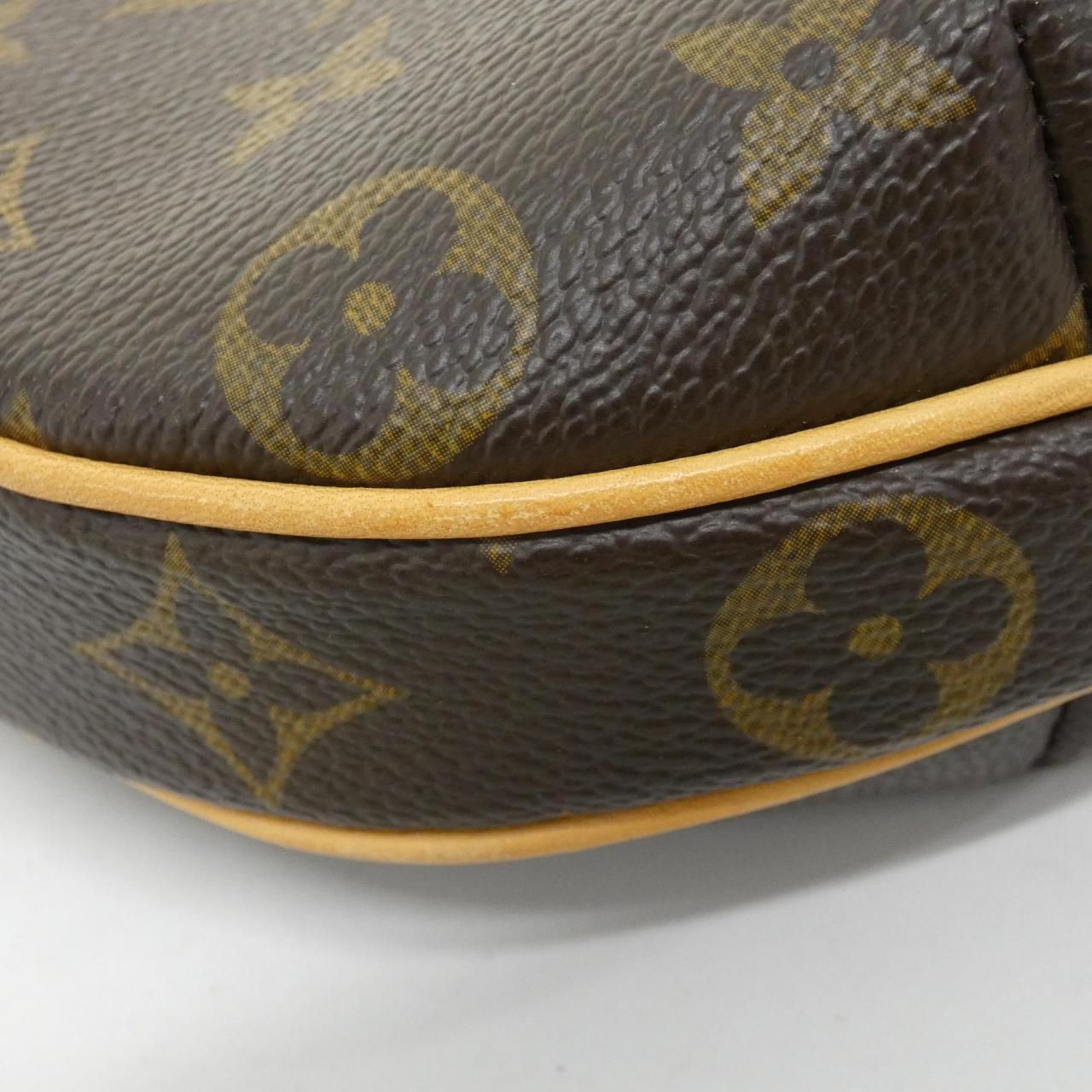 Louis Vuitton Vintage Monogram Pochette Croissant Shoulder — view 2