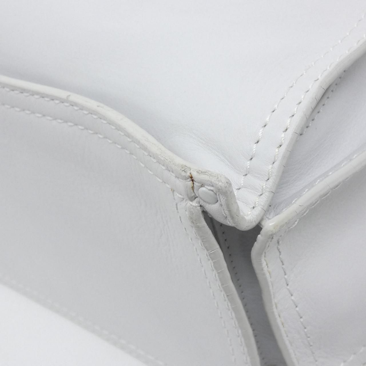 Loewe Vintage Bag Handbag White — view 3
