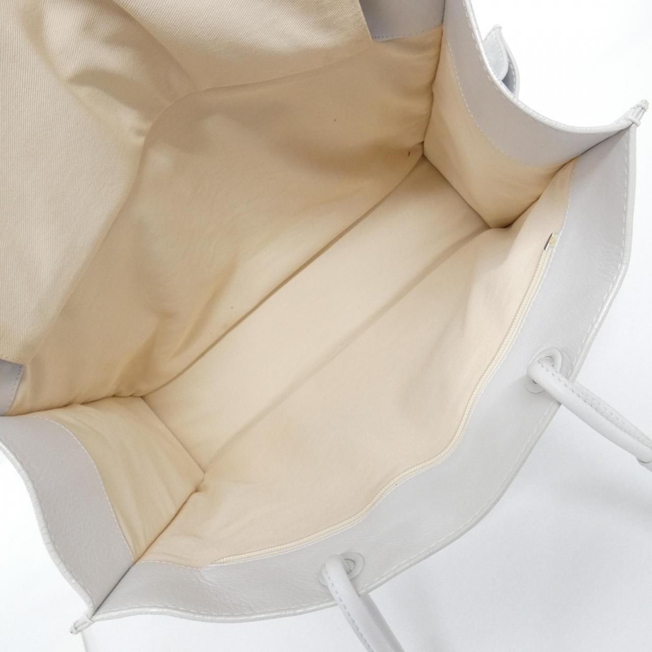 Loewe Vintage Bag Handbag White — view 7