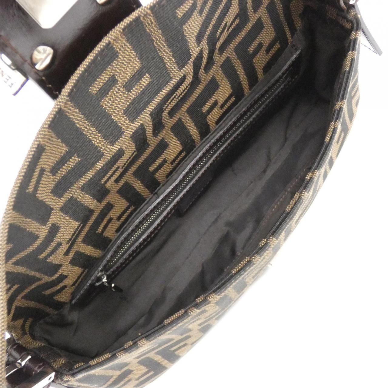 Fendi Vintage Baguette Shoulder — view 8