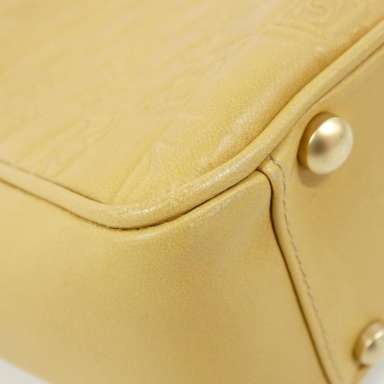 Chanel Vintage Icon Line — view 3