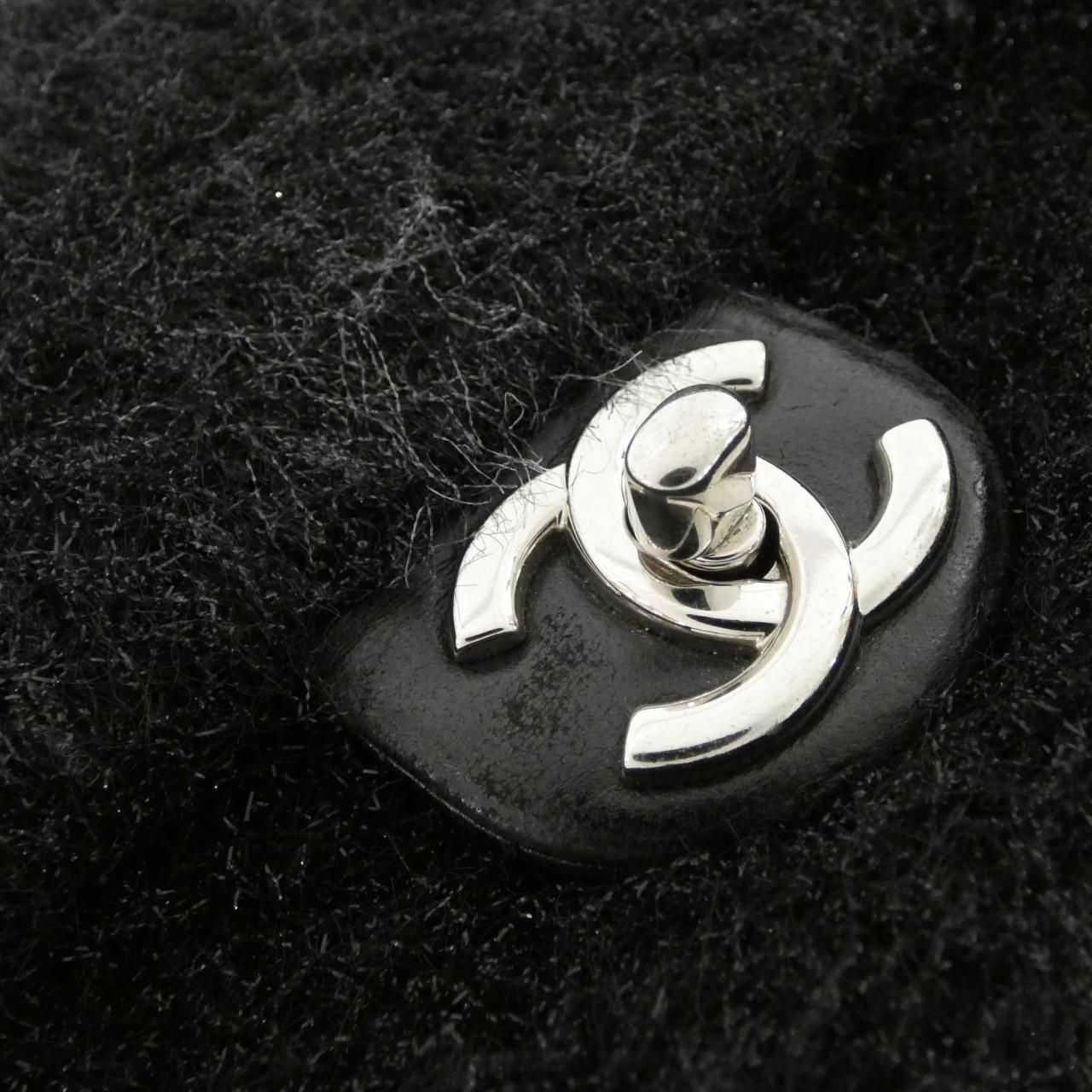 Chanel Shoulder Bag Black — view 6