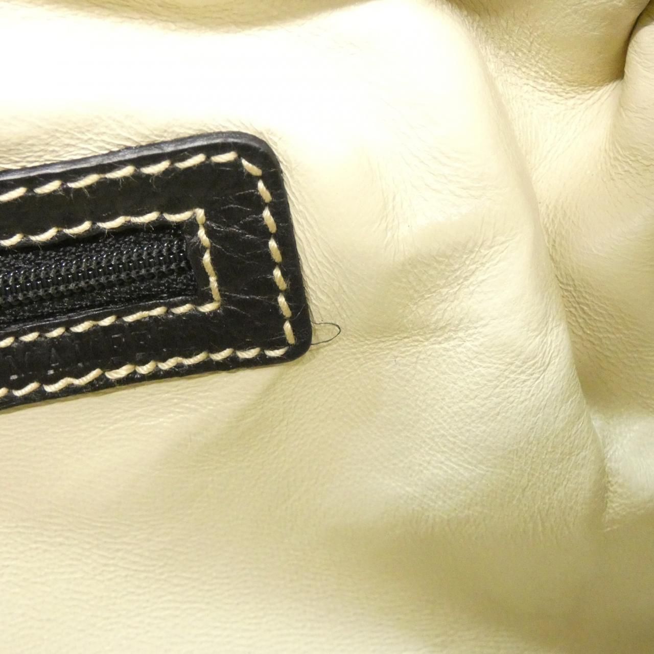Bvlgari Vintage Bag Handbag Black — view 8