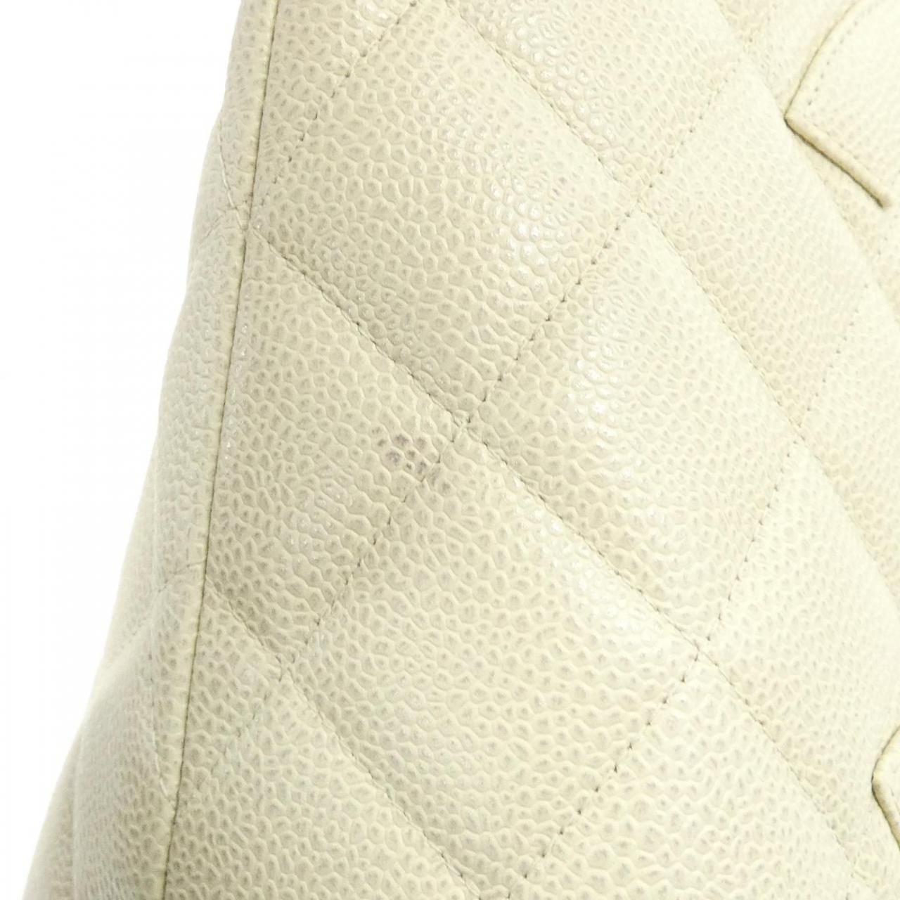 Chanel Vintage Bag Handbag Ivory — view 4