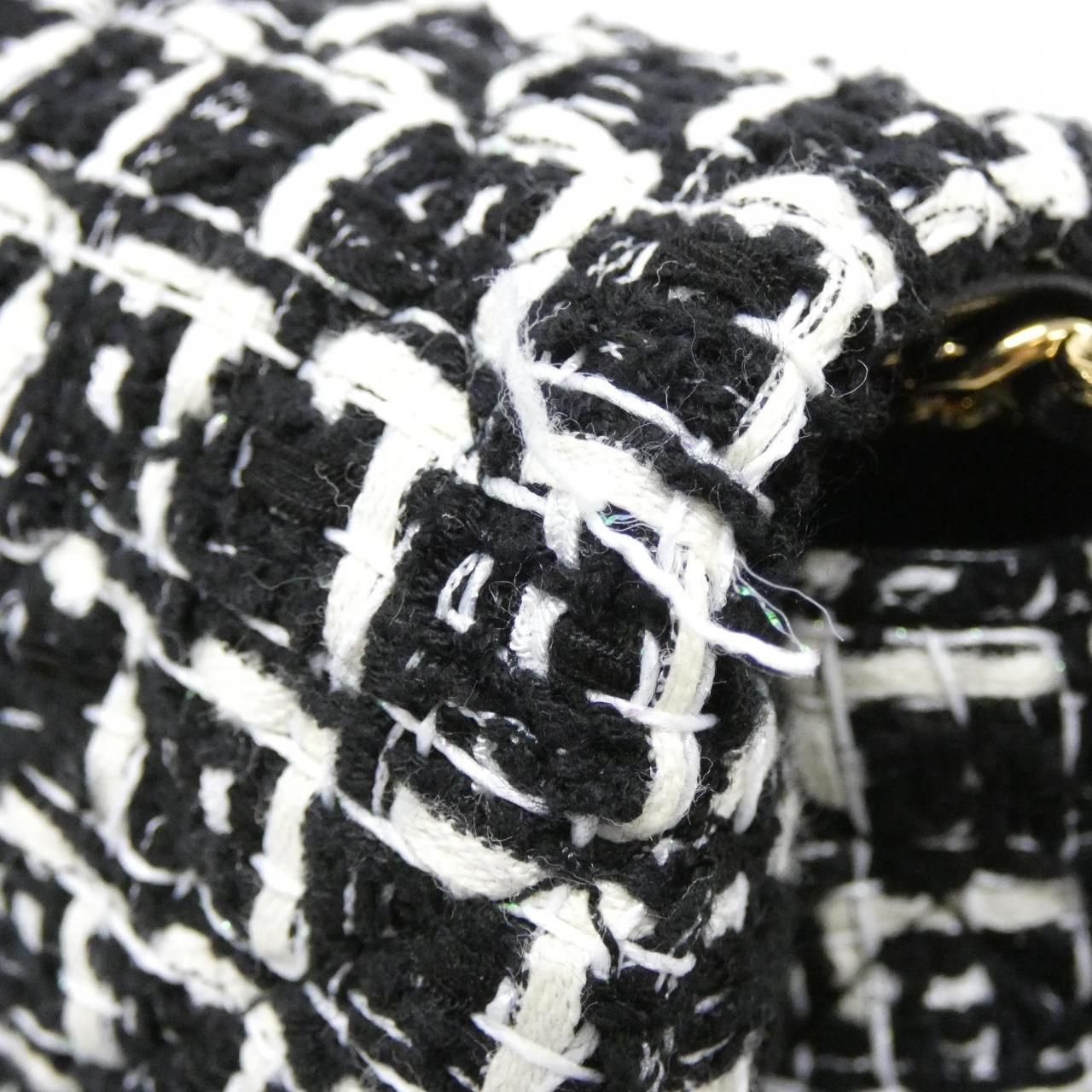 Chanel Shoulder Bag Black — view 6