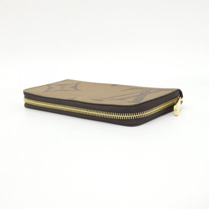 Louis Vuitton Monogram Giant Zippy Wallet — view 3