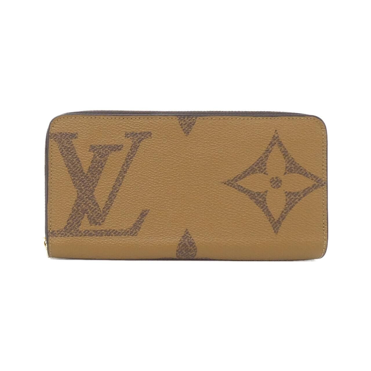 Louis Vuitton Monogram Giant Zippy Wallet
