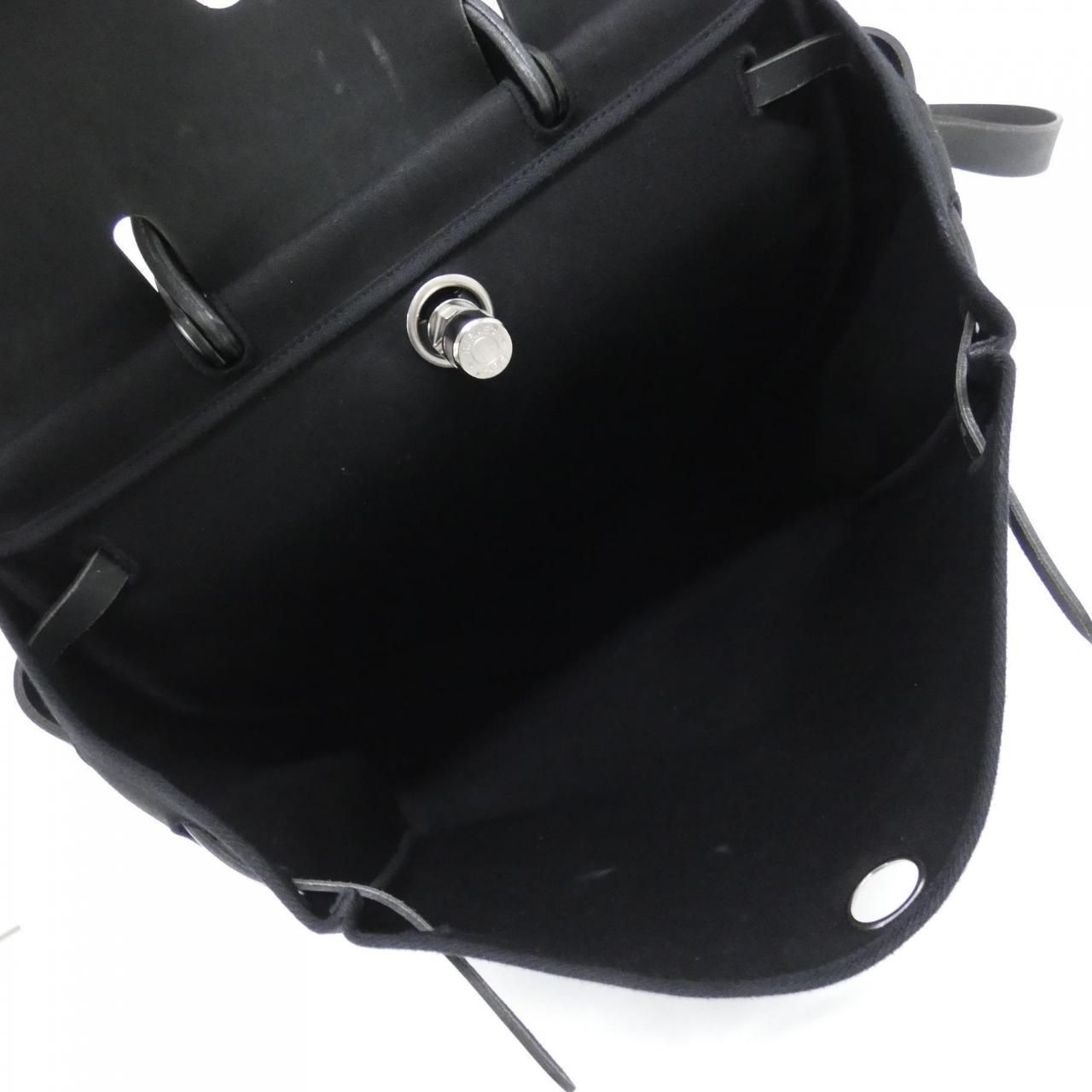 Hermes Vintage Herbag — view 9