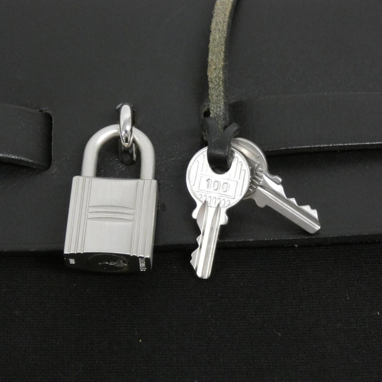 Hermes Vintage Herbag — view 7
