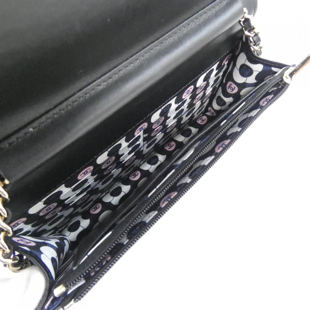 Chanel Chain Shoulder Bag Black — view 7