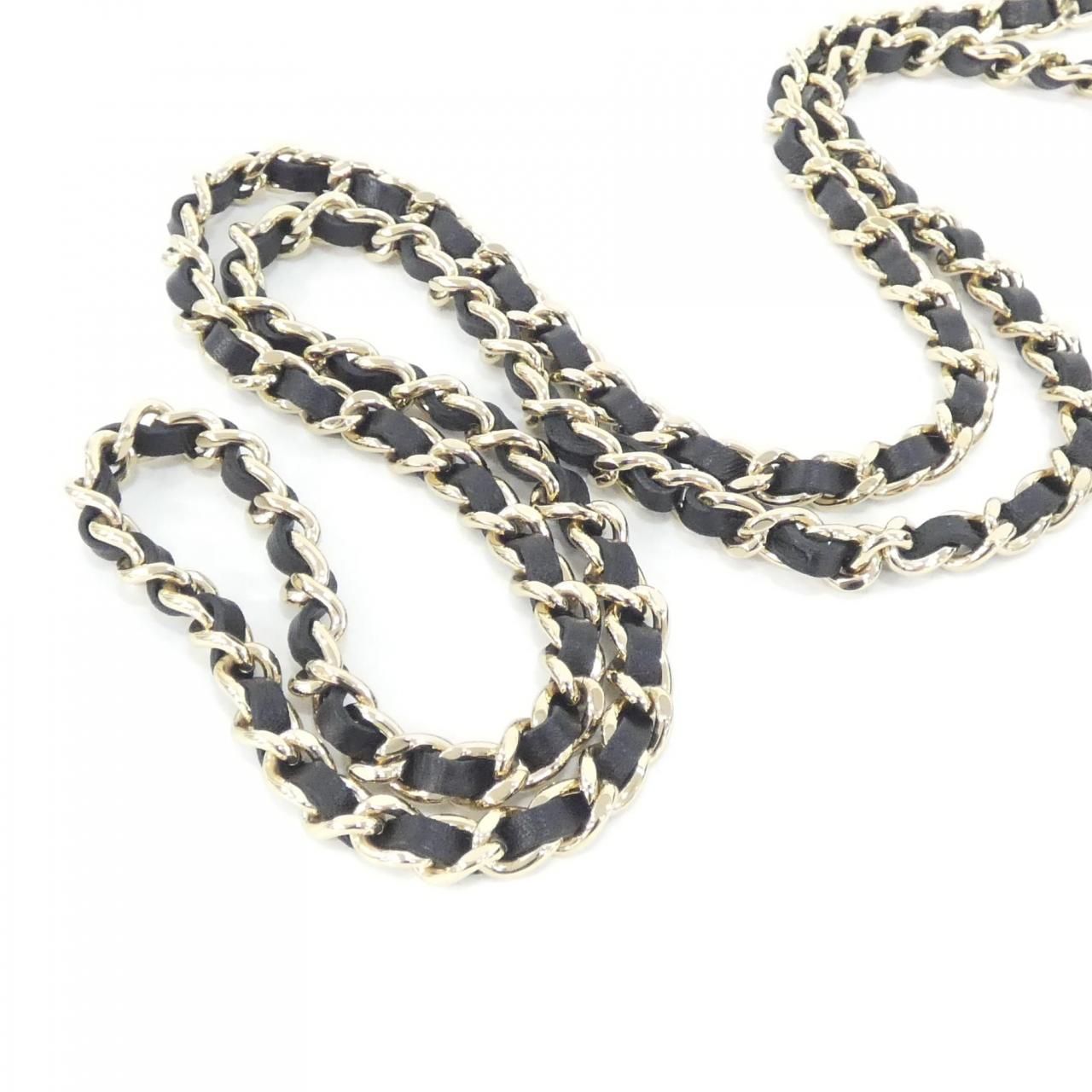 Chanel Chain Shoulder Bag Black — view 5