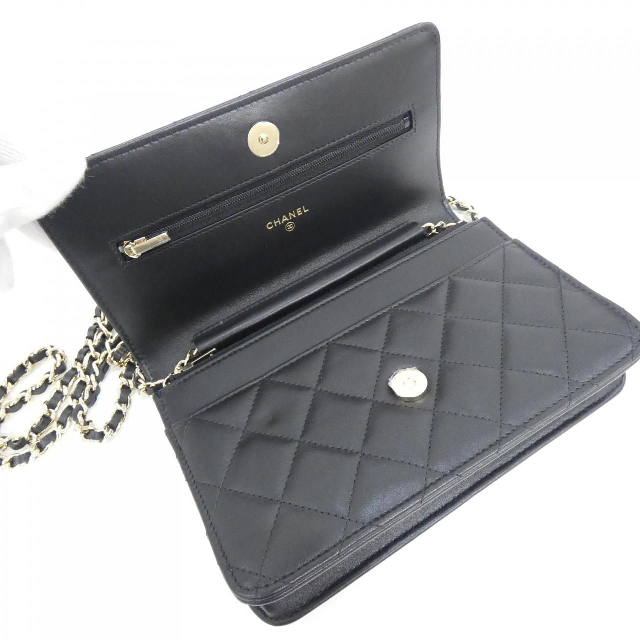 Chanel Chain Shoulder Bag Black — view 6