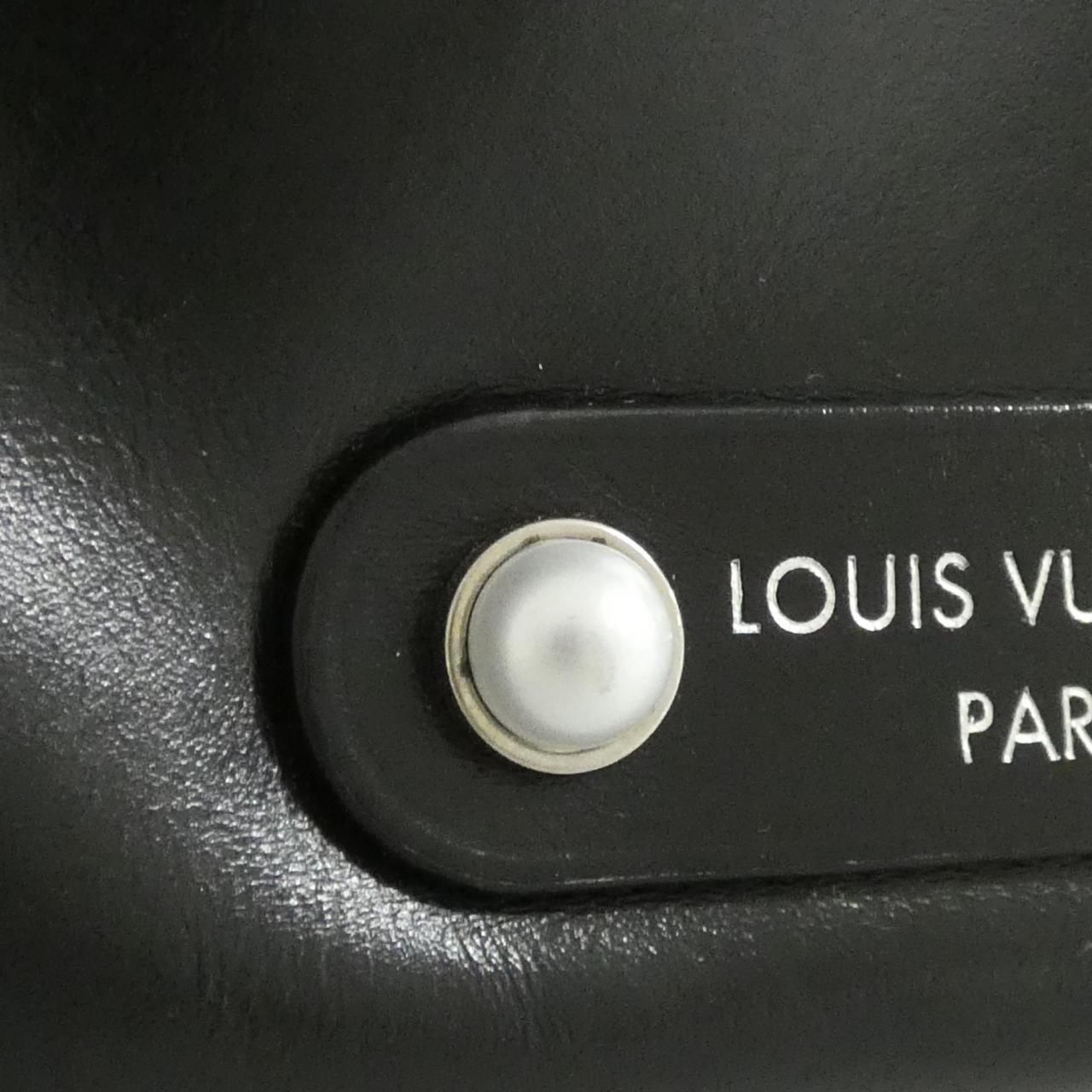Louis Vuitton LV Night Nile Shoulder — view 5