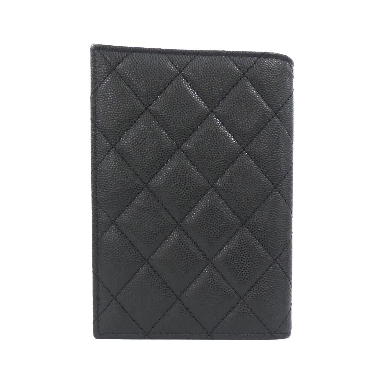 Chanel Passport Case Passport Holder Black — view 2