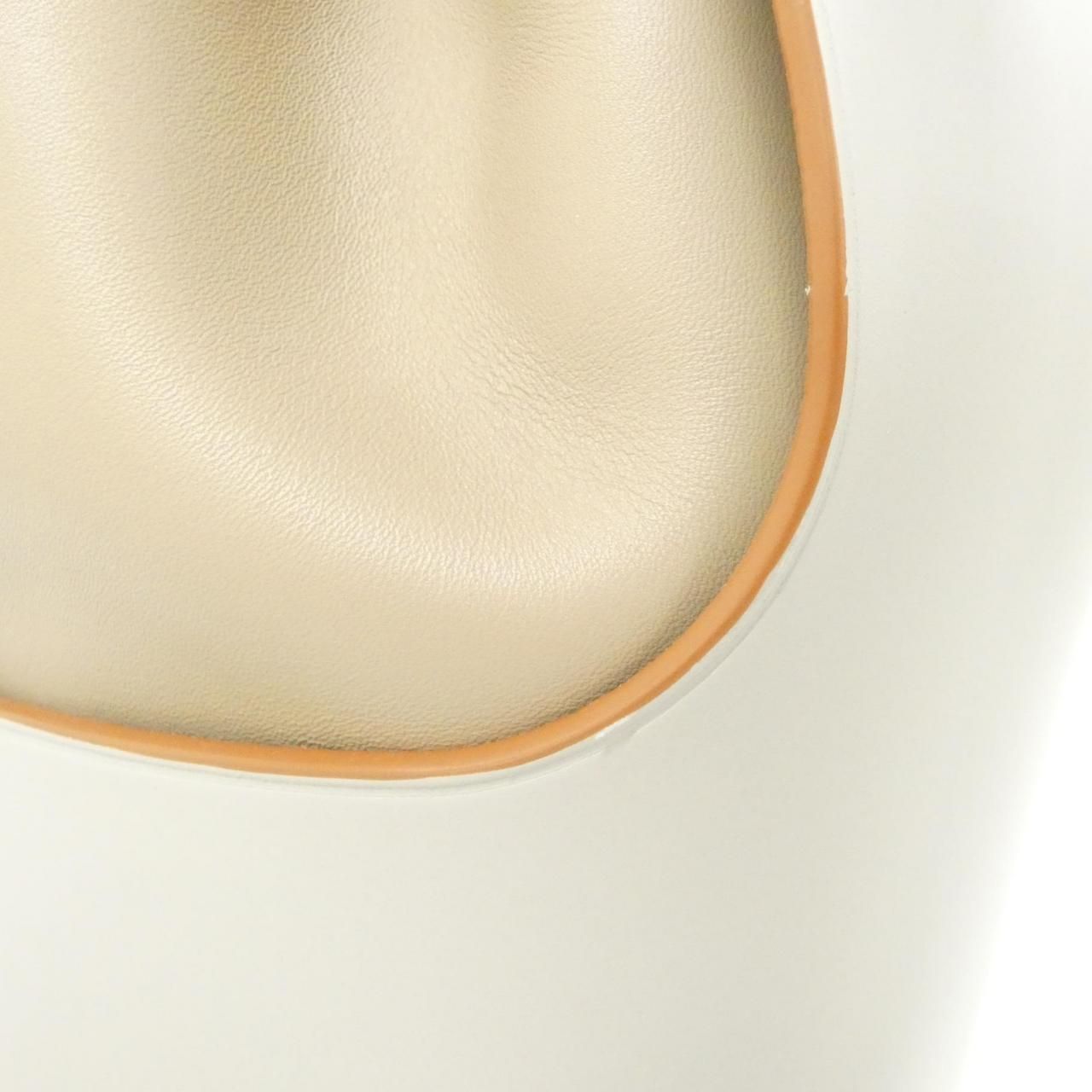 Loewe Baloon 326 Shoulder — view 5