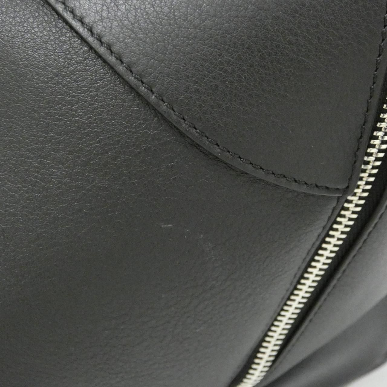 Loewe Hammock Small 387 30 Shoulder — view 6