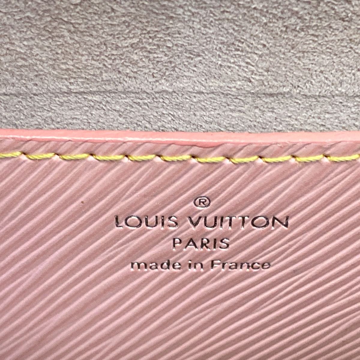 Louis Vuitton Shoulder Bag Twist Rose Ballerine Leather Cowhide — view 8