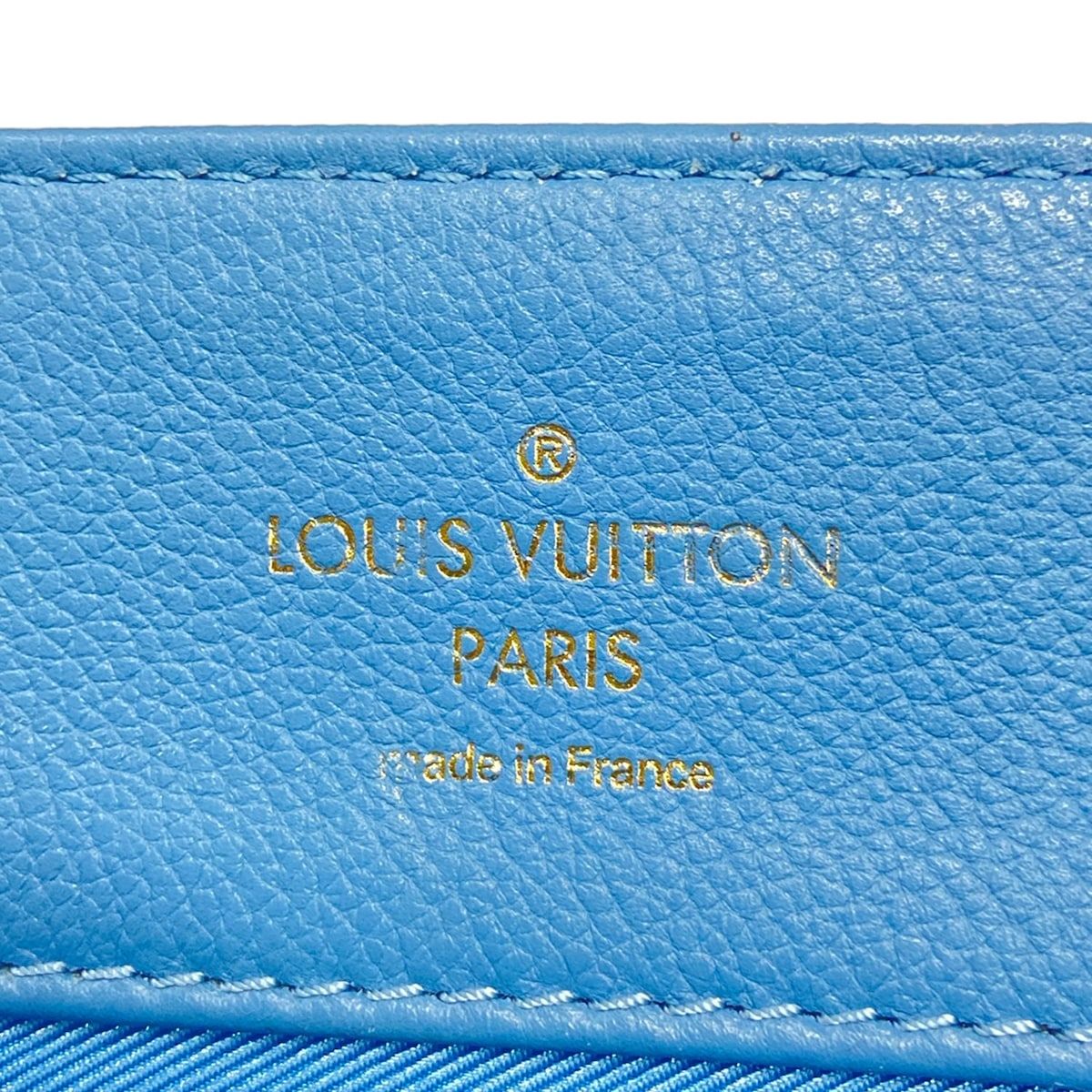 Louis Vuitton Handbag Lockme Light Blue Black Leather — view 9