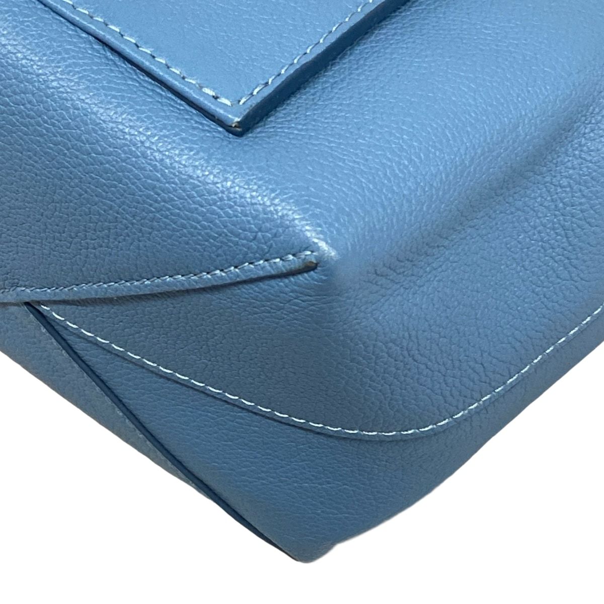Louis Vuitton Handbag Lockme Light Blue Black Leather — view 6