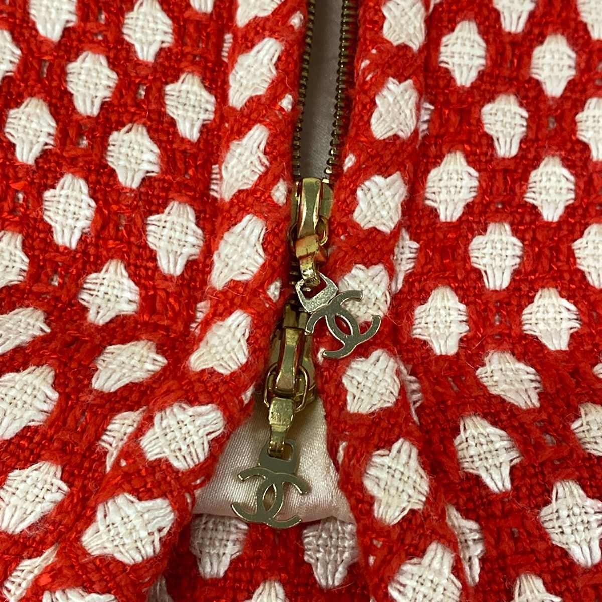 Chanel Coat 34 S Red Ivory Tweed Fringe Zip Up Long Sleeve — view 9