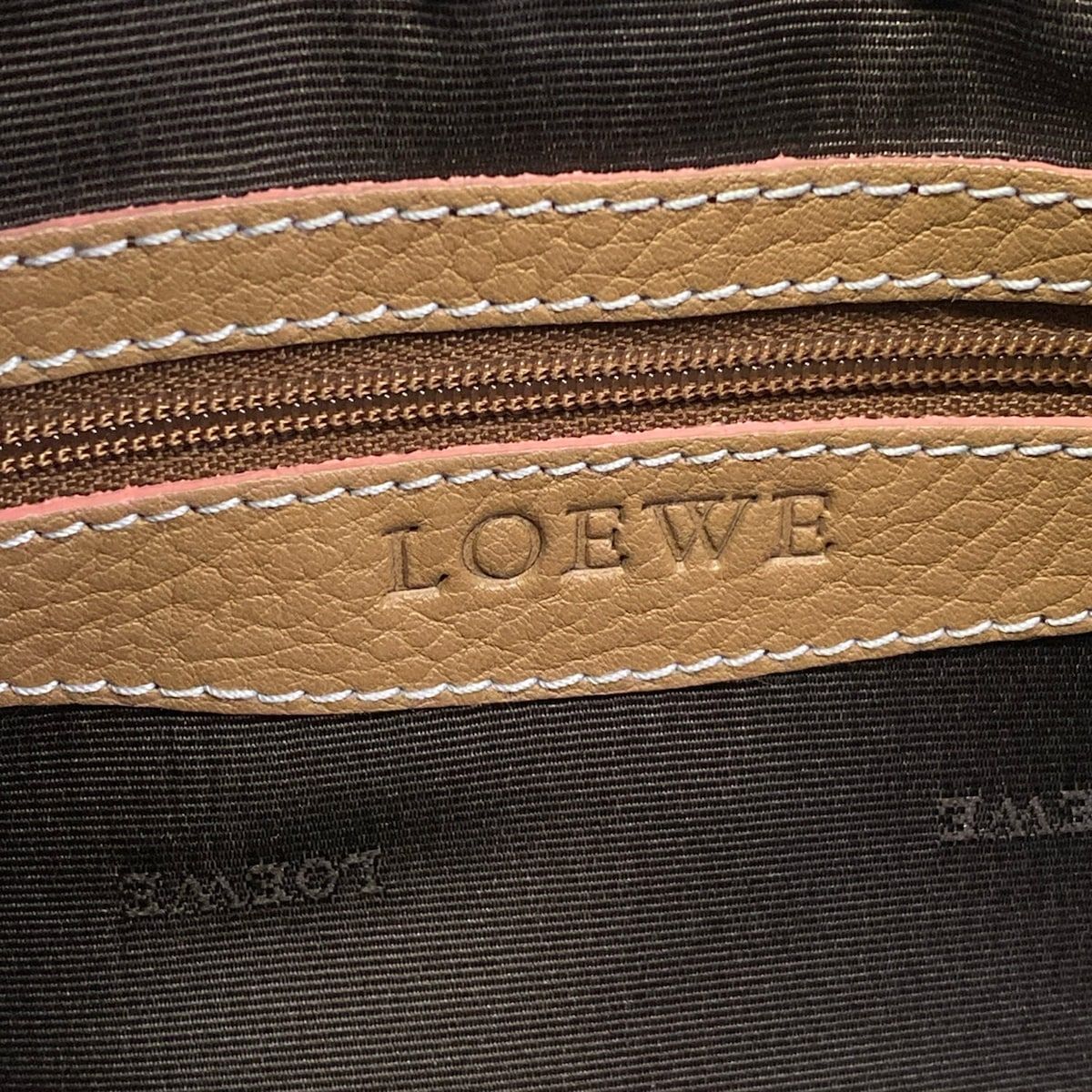 Loewe Handbag Senda Beige Leather — view 9