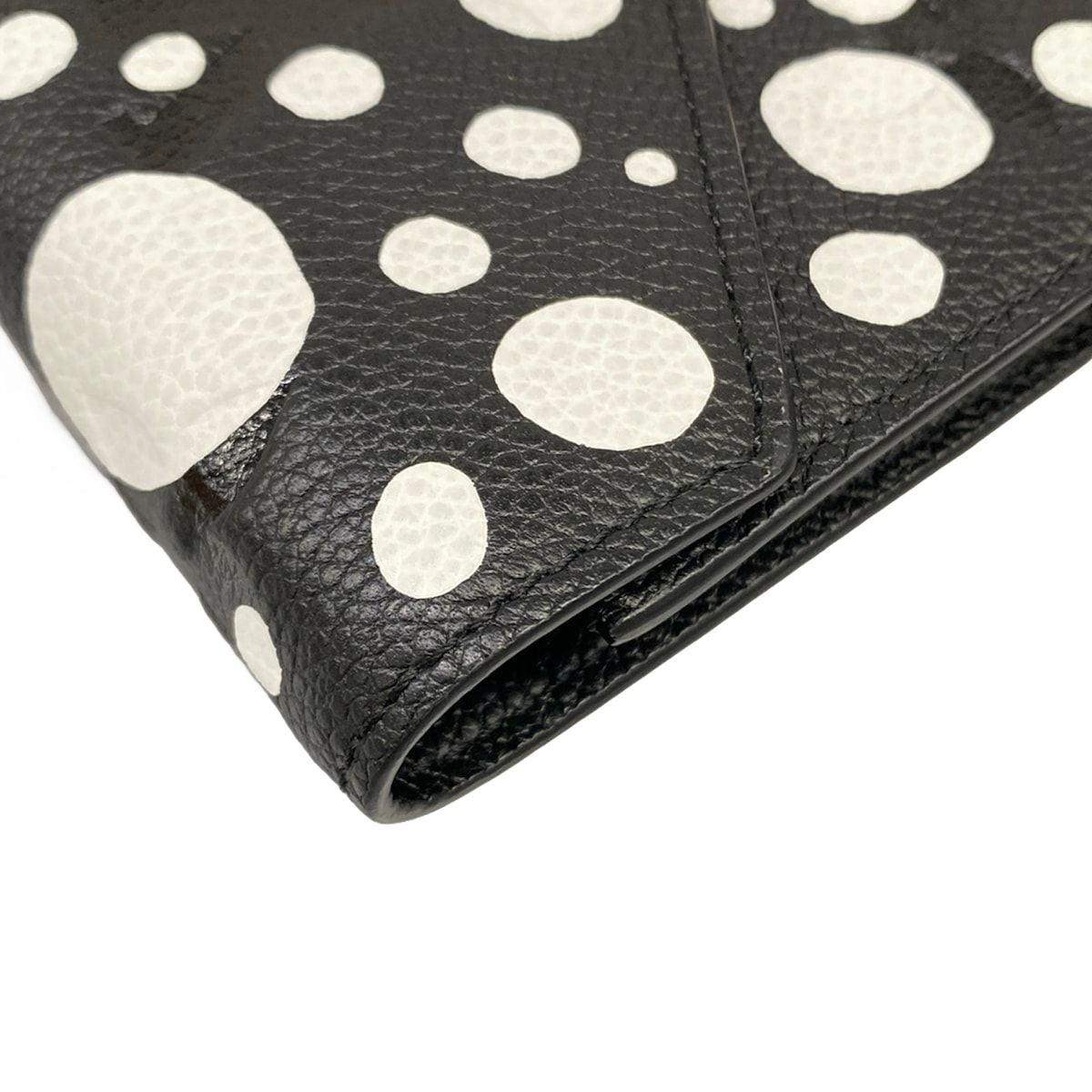 Louis Vuitton Trifold Wallet Yayoi Kusama LV YK Portefeuille Victorine Noir — view 6