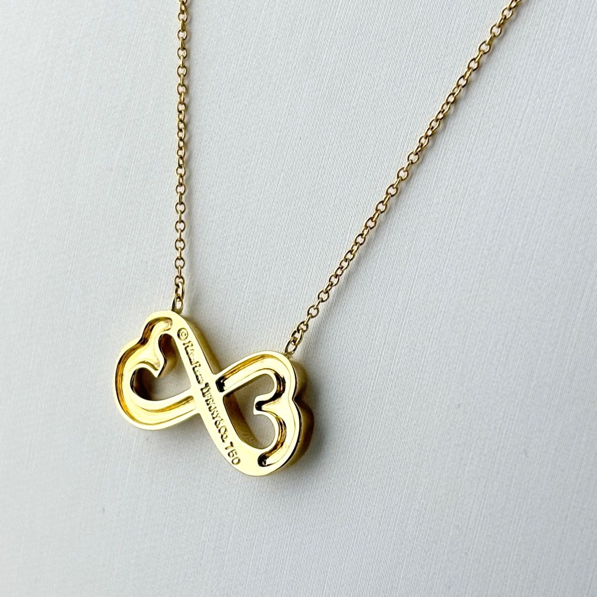 Tiffany & Co Double Loving Heart Necklace YG Yellow Gold Pendant — view 2