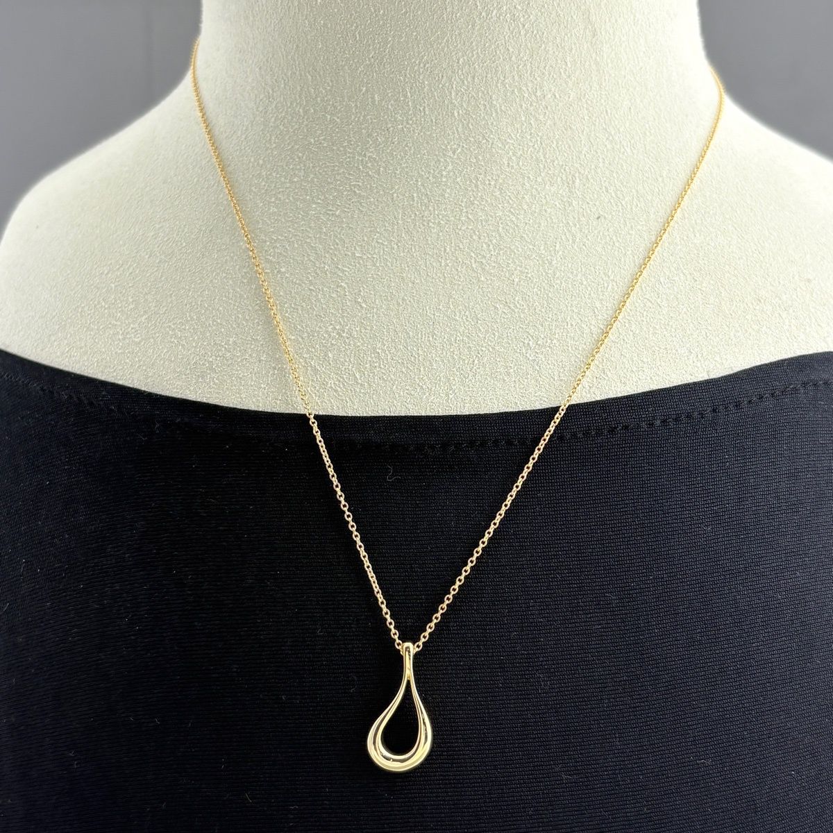 Tiffany & Co Open Teardrop Necklace YG Yellow Gold — view 2