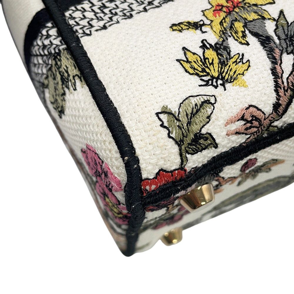 Dior Handbag Light 2-Way White — view 7